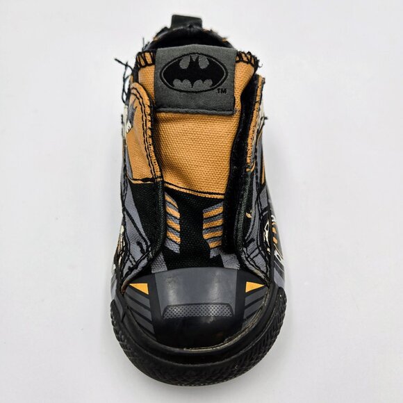 Batman Converse Trainers Size 6 Infants Kids Rare Read - Picture 12 of 16